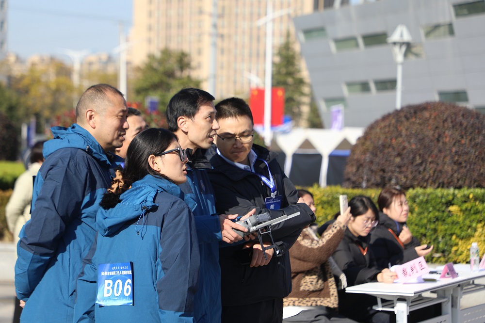 如皋市首屆職工無人機操作技能大賽暨專業應用型無人機展成功舉辦